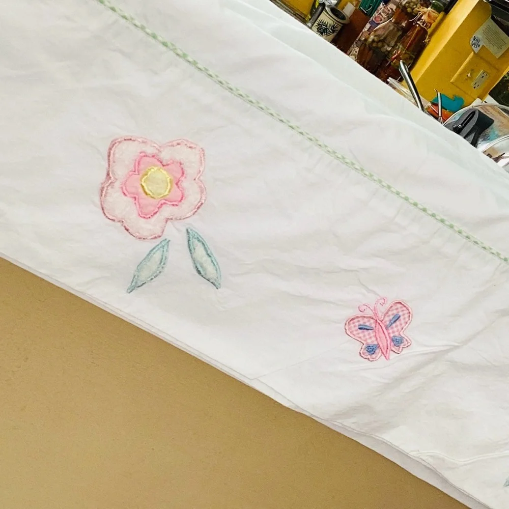 Deadstock FLAT SHEET Butterfly Appliqué Flowers 100% Cotton 66” X  96”